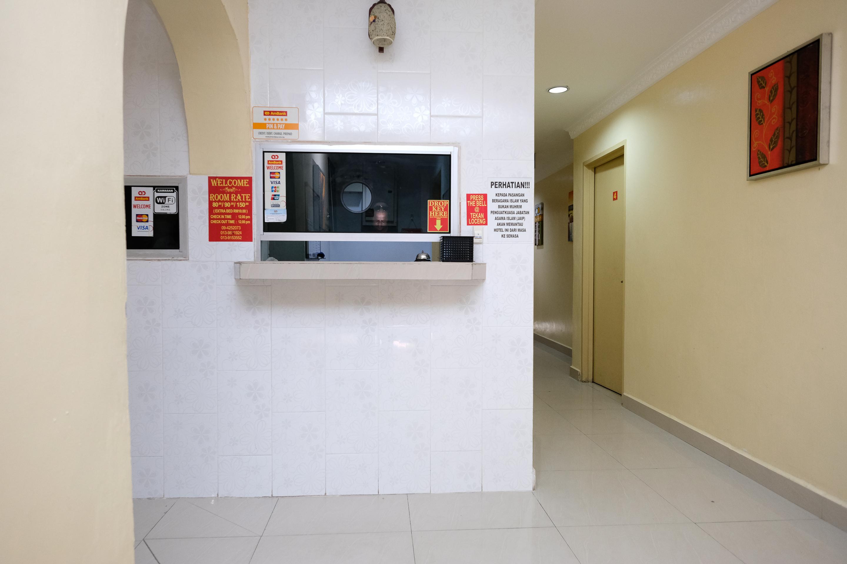 Super Oyo 720 Corridor Hotel 2 Pekan Eksteriør billede