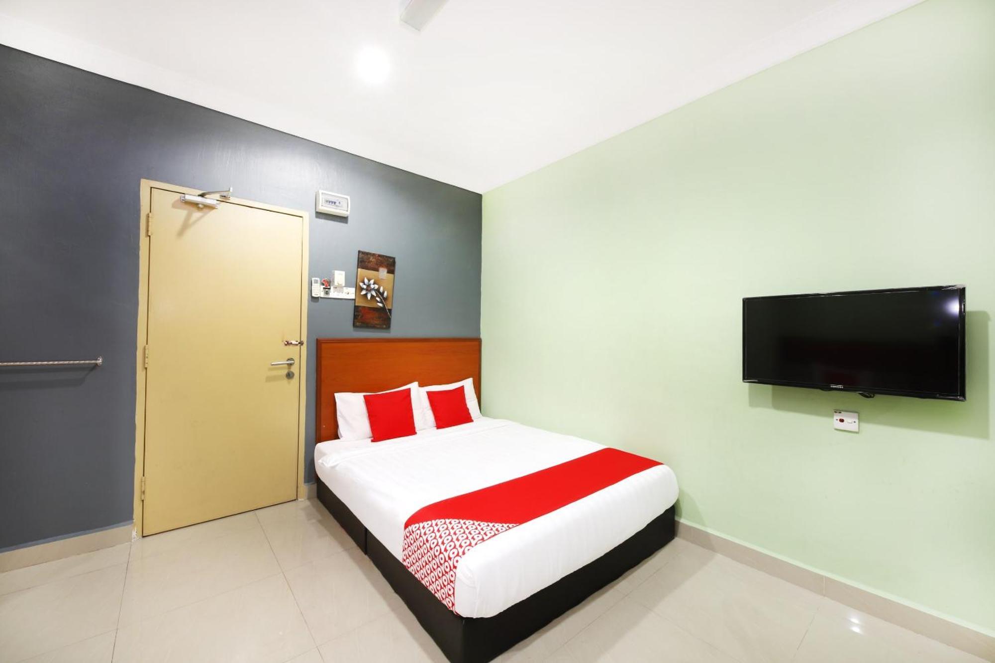 Super Oyo 720 Corridor Hotel 2 Pekan Eksteriør billede