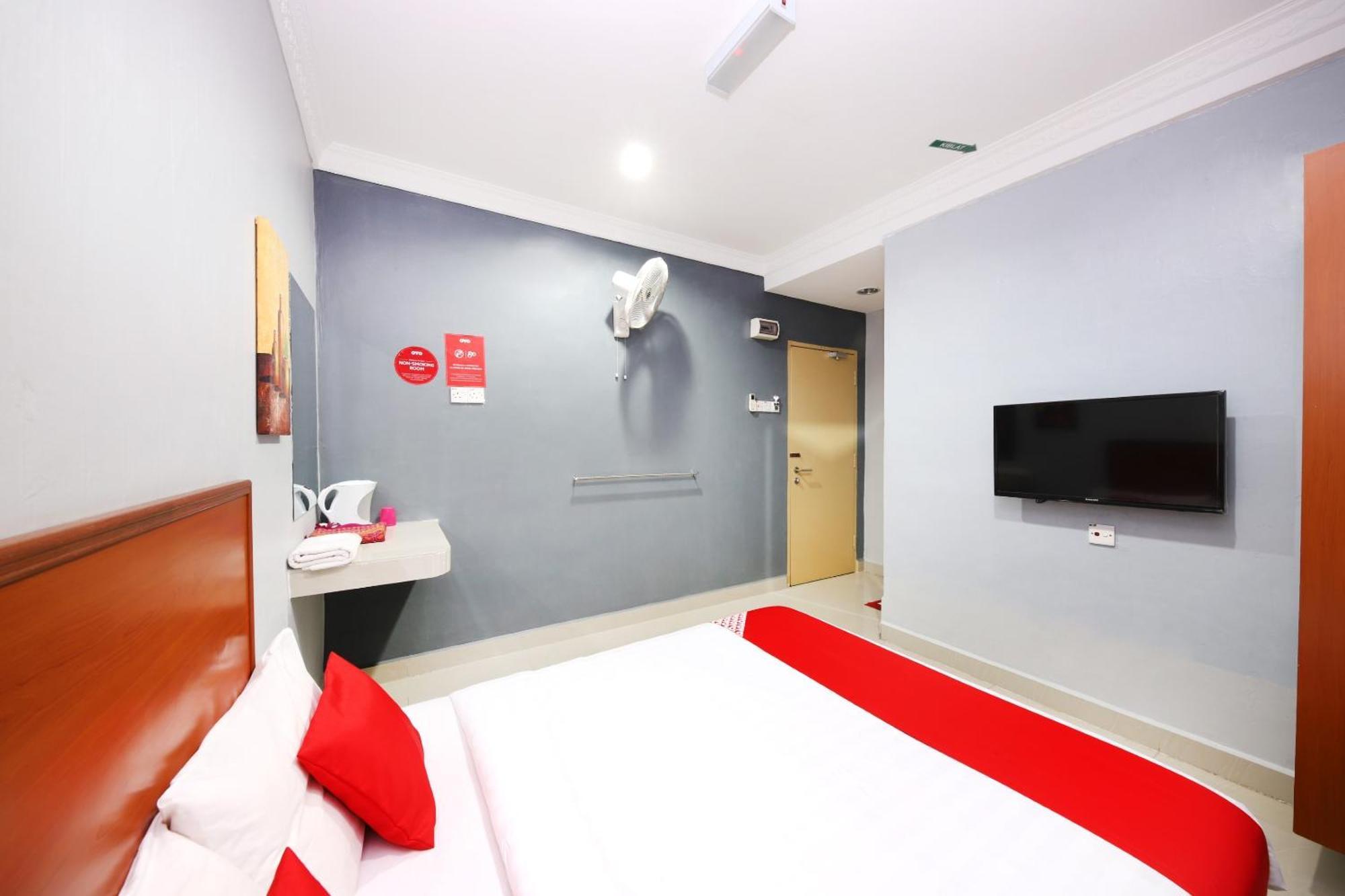 Super Oyo 720 Corridor Hotel 2 Pekan Eksteriør billede