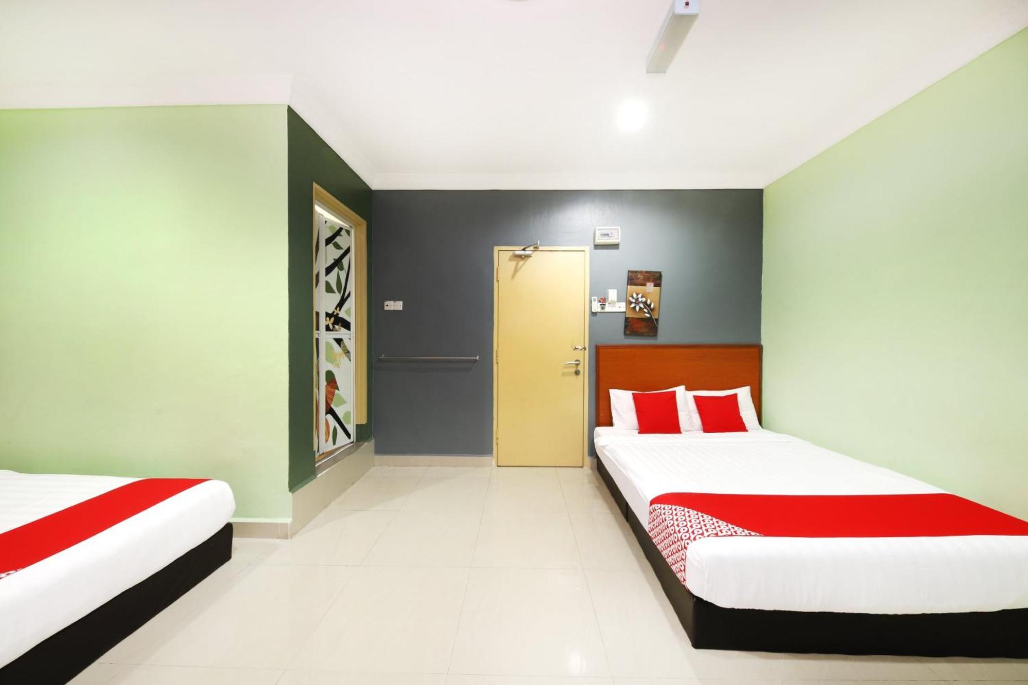 Super Oyo 720 Corridor Hotel 2 Pekan Eksteriør billede